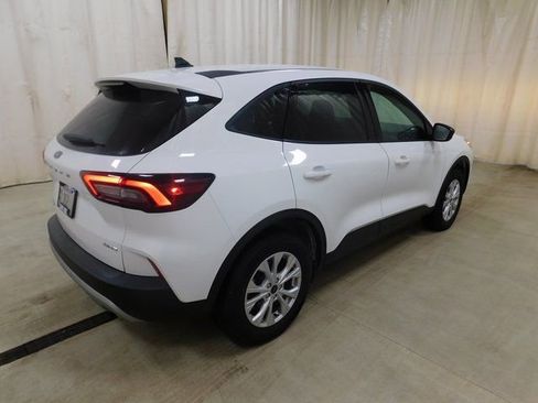 Used 2025 Ford Escape Active image 18