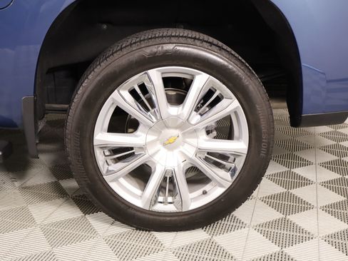 Used 2024 Chevrolet Silverado 1500 High Country w/ High Country Premium Package AWD/4WD image 20