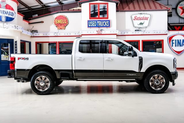 Used 2025 Ford F250 King Ranch w/ FX4 Off-Road Package AWD/4WD image 9