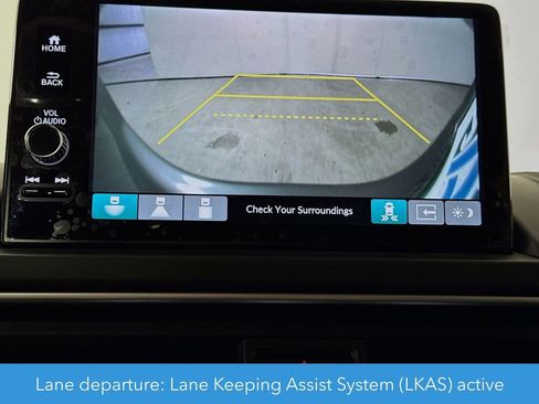 Used 2025 Honda Pilot EX-L image 18