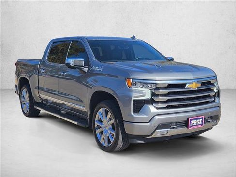 Used 2024 Chevrolet Silverado 1500 High Country w/ High Country Premium Package image 3