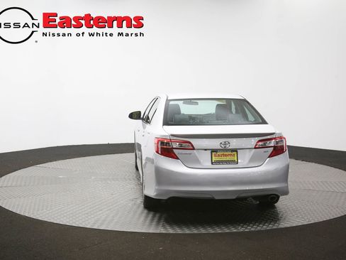Used 2014 Toyota Camry SE FWD image 36