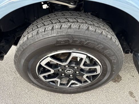 Used 2025 Ford Bronco Outer Banks image 12