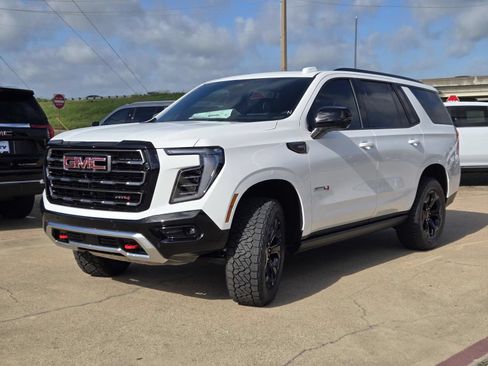 New 2026 GMC Yukon AT4 Ultimate AWD/4WD image 2