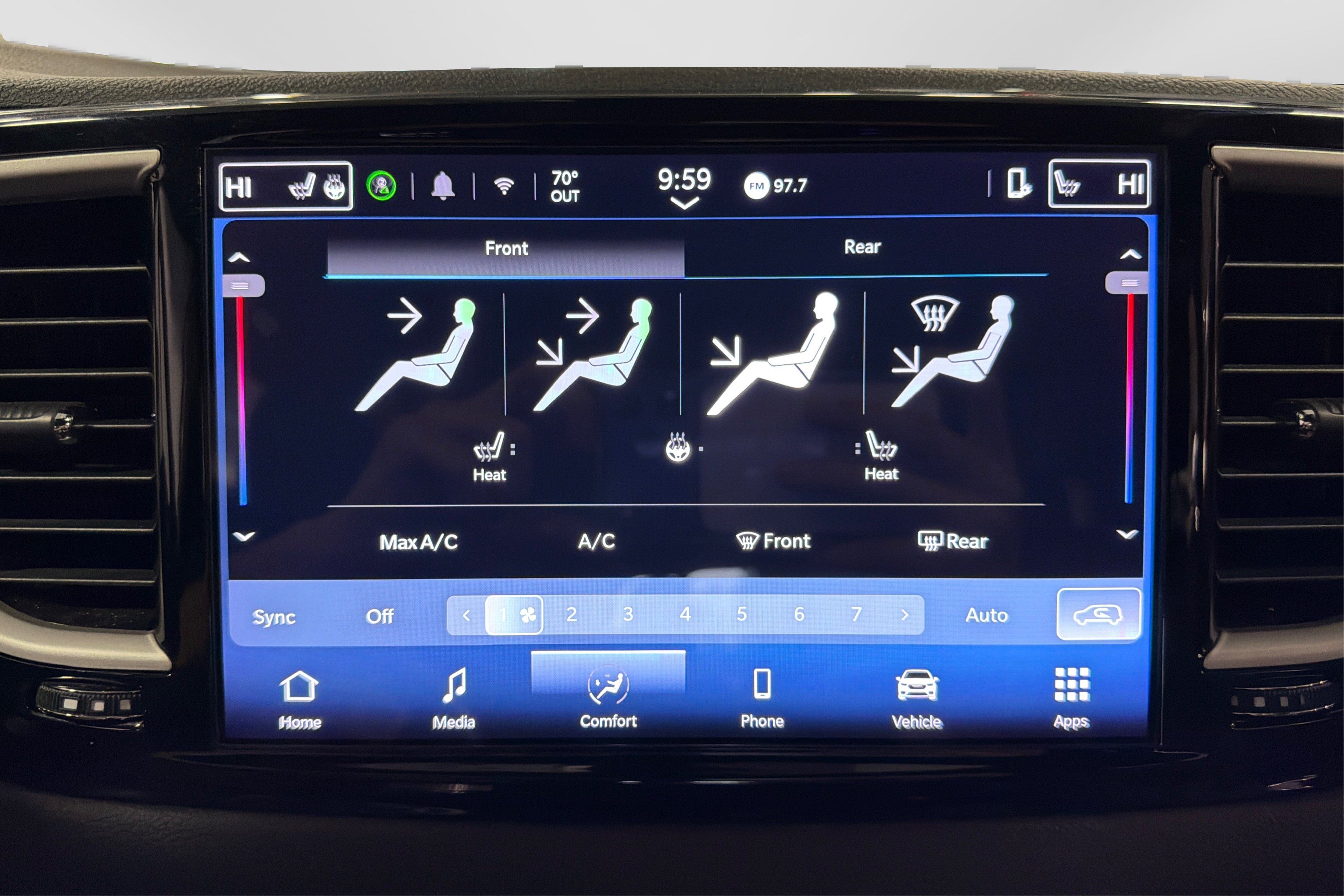Used 2025 Chrysler Pacifica Select FWD image 31