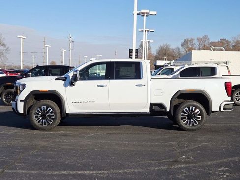 New 2026 GMC Sierra 2500 Denali Ultimate AWD/4WD image 6