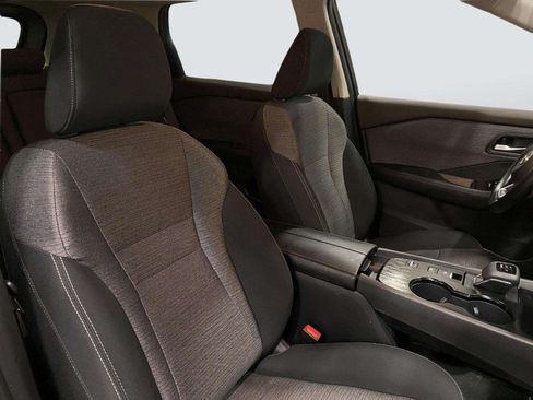 Used 2022 Nissan Rogue SV FWD image 34