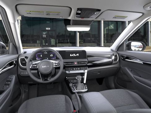 New 2026 Kia Seltos S FWD image 14