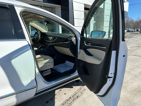Used 2021 Buick Enclave Premium w/ Sun and Sites Package image 25