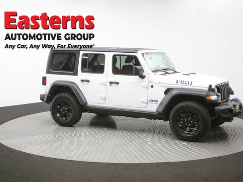 Used 2023 Jeep Wrangler Unlimited w/ Cold Weather Group AWD/4WD image 44