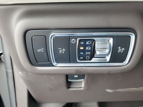 New 2026 Lincoln Nautilus Black Label image 14