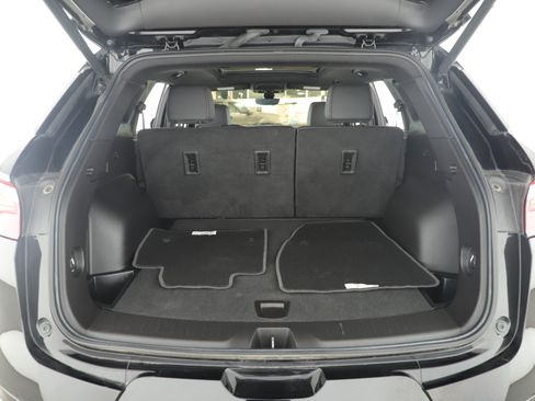 Used 2022 Chevrolet Blazer RS w/ Enhanced Convenience Package image 5