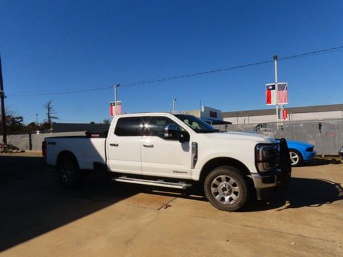 Used 2024 Ford F250 Lariat w/ Chrome Package image 6