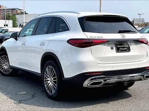 Used 2026 Mercedes-Benz GLC 300 4MATIC image 10
