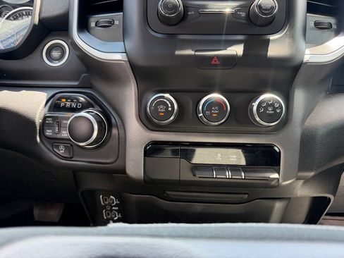 Used 2021 RAM 1500 Big Horn AWD/4WD image 18