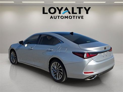 Used 2019 Lexus ES 350 image 3