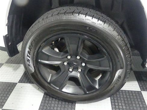 Used 2023 RAM 1500 Big Horn AWD/4WD image 14