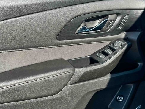 Used 2022 Chevrolet Traverse High Country w/ LPO, Floor Liner Package image 16