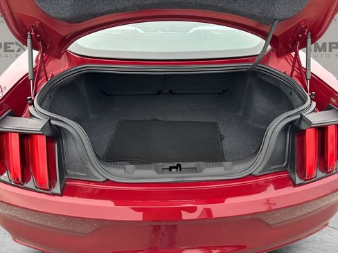 Used 2015 Ford Mustang Coupe image 23