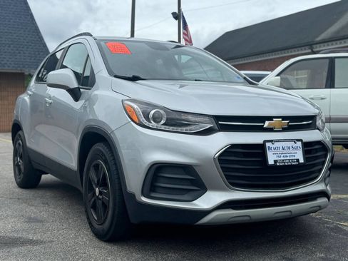 Used 2021 Chevrolet Trax LT FWD image 4
