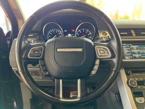 Used 2015 Land Rover Range Rover Evoque Dynamic image 22