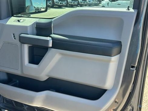 Used 2019 Ford F150 XLT w/ Equipment Group 302A Luxury image 10