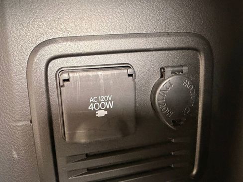 Used 2015 Toyota 4Runner Trail image 9