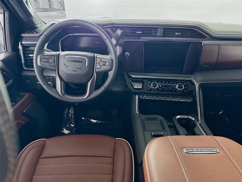 New 2026 GMC Sierra 3500 Denali Ultimate AWD/4WD image 2