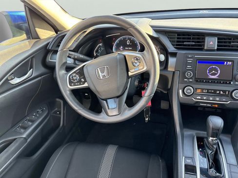 Used 2019 Honda Civic LX image 9