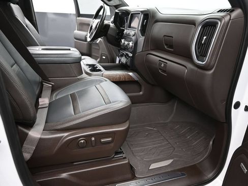 Used 2020 GMC Sierra 1500 Denali w/ Denali Ultimate Package AWD/4WD image 38