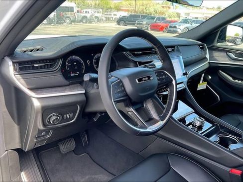 New 2026 Jeep Grand Cherokee L Limited AWD/4WD image 6