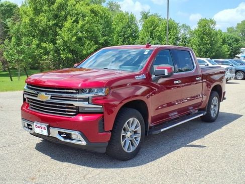 Used 2020 Chevrolet Silverado 1500 High Country w/ Technology Package AWD/4WD image 8