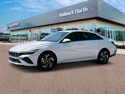 New 2025 Hyundai Elantra Limited