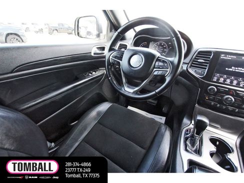 Used 2021 Jeep Grand Cherokee Laredo X image 9
