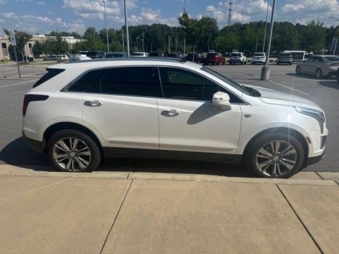 Used 2025 Cadillac XT5 Premium Luxury FWD image 5
