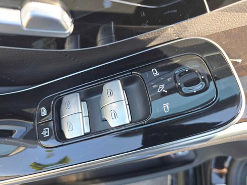 Used 2024 Mercedes-Benz S 580 4MATIC Sedan image 41