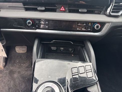 Used 2023 Kia Sportage LX image 13