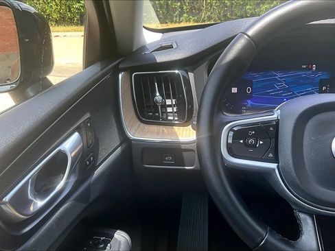 Used 2026 Volvo XC60 B5 Plus AWD/4WD image 26