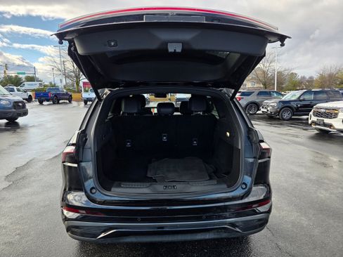 Used 2024 Lincoln Nautilus Reserve w/ Equipment Group 202A image 9