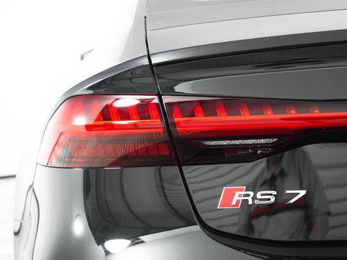 New 2025 Audi RS 7 performance Sportback image 16