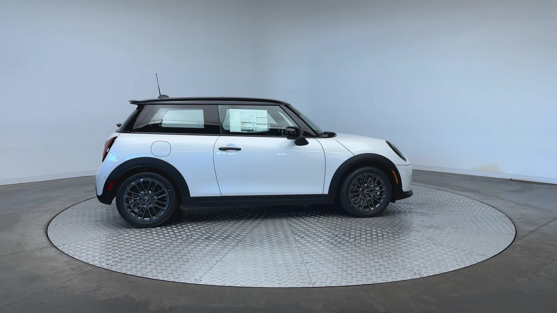 Used 2026 MINI Cooper S FWD image 9