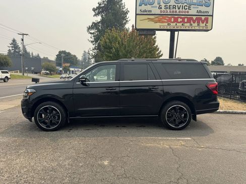 Used 2023 Ford Expedition Max Limited AWD/4WD image 15