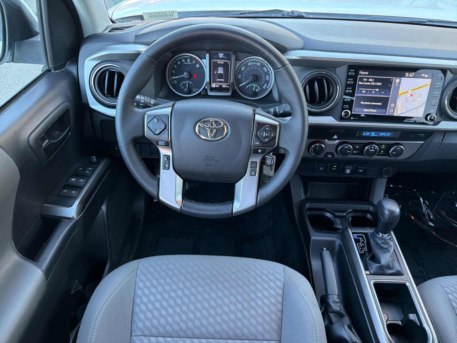 Used 2022 Toyota Tacoma SR5 AWD/4WD image 13