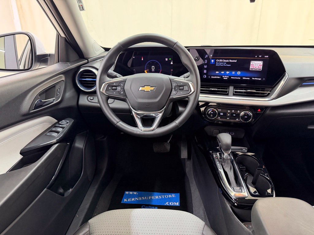 Used 2026 Chevrolet Trax LT w/ Driver Confidence Package FWD image 28