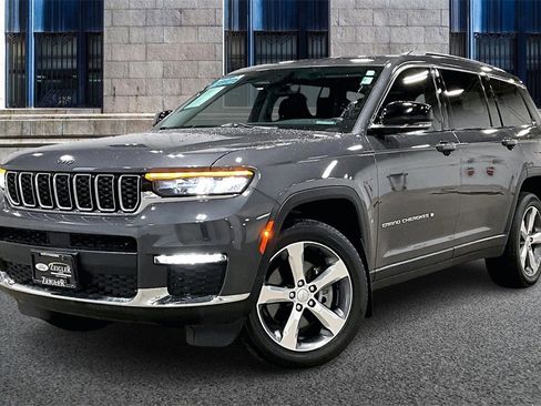 Used 2021 Jeep Grand Cherokee L Limited image 2