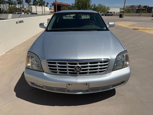Used 2002 Cadillac De Ville DTS w/ Premium Equipment Pkg image 10