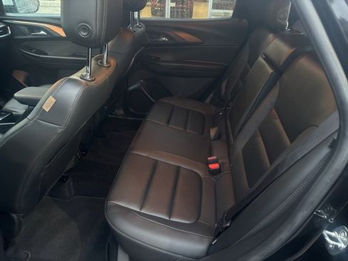 Used 2022 Chevrolet TrailBlazer ACTIV w/ Technology Package image 15