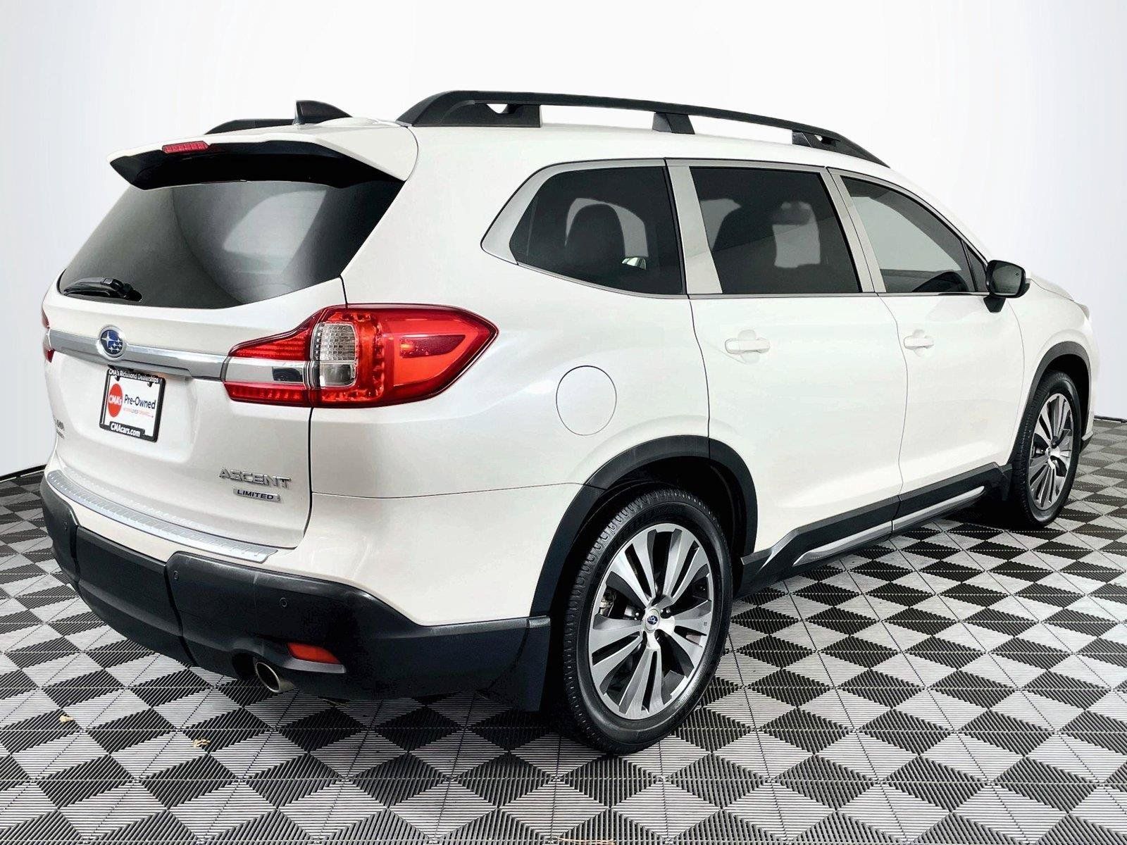 Used 2020 Subaru Ascent Limited w/ Technology Package AWD/4WD image 9