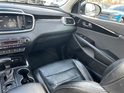 Used 2020 Kia Sorento EX image 11