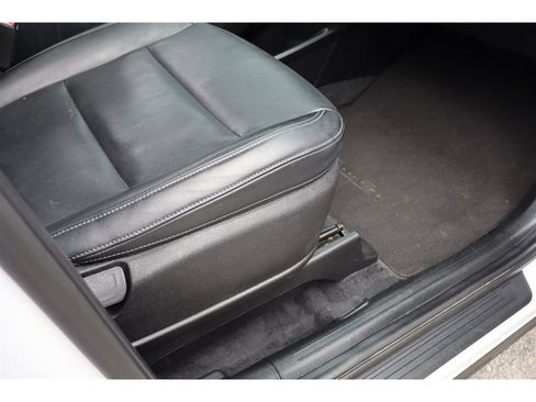 Used 2022 Kia Telluride S FWD image 15